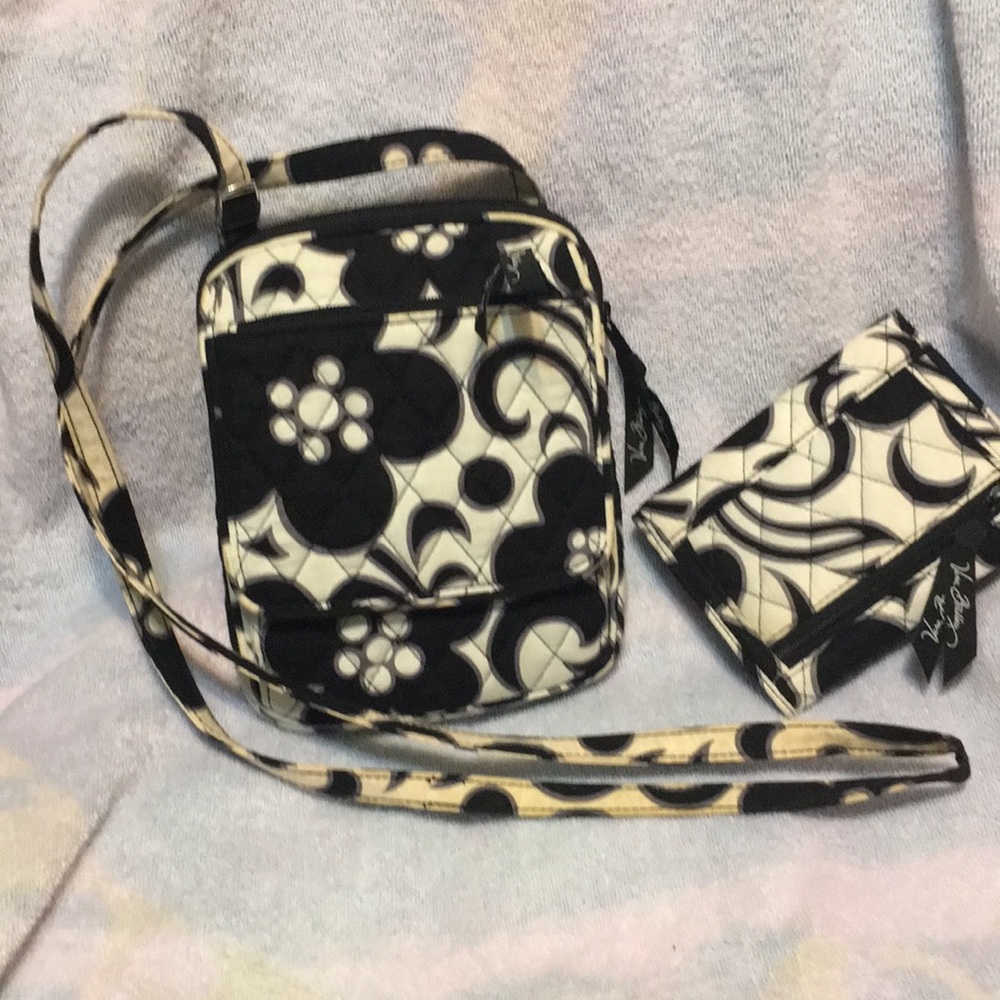 Vera Bradley cross body purse / wallet